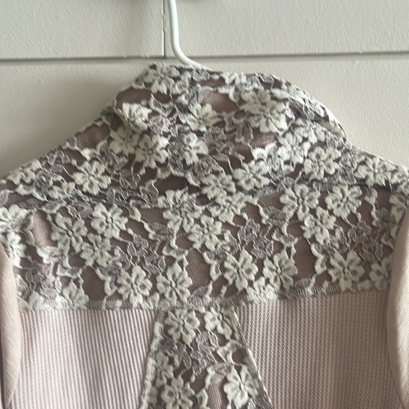 Beautiful cardigan with great details - Picture 6 of 7